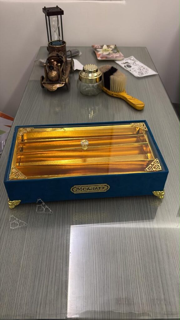 24 carats Gold Box
